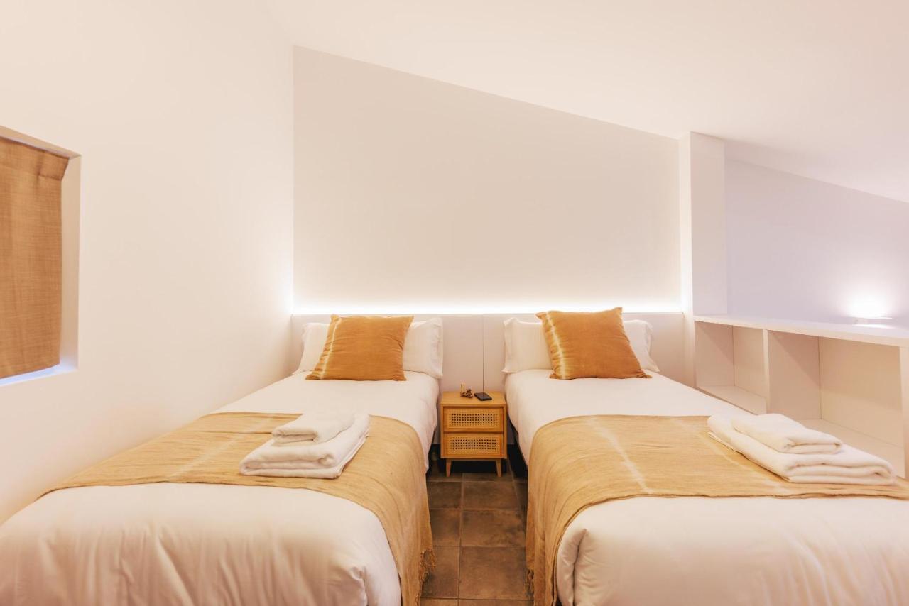 Bravissimo Mercadal Duplex, With 2 Bedrooms ชีโรนา ภายนอก รูปภาพ