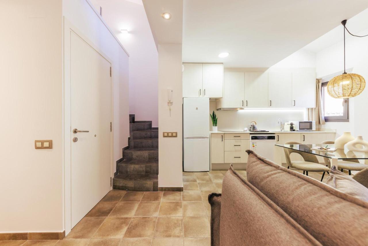 Bravissimo Mercadal Duplex, With 2 Bedrooms ชีโรนา ภายนอก รูปภาพ