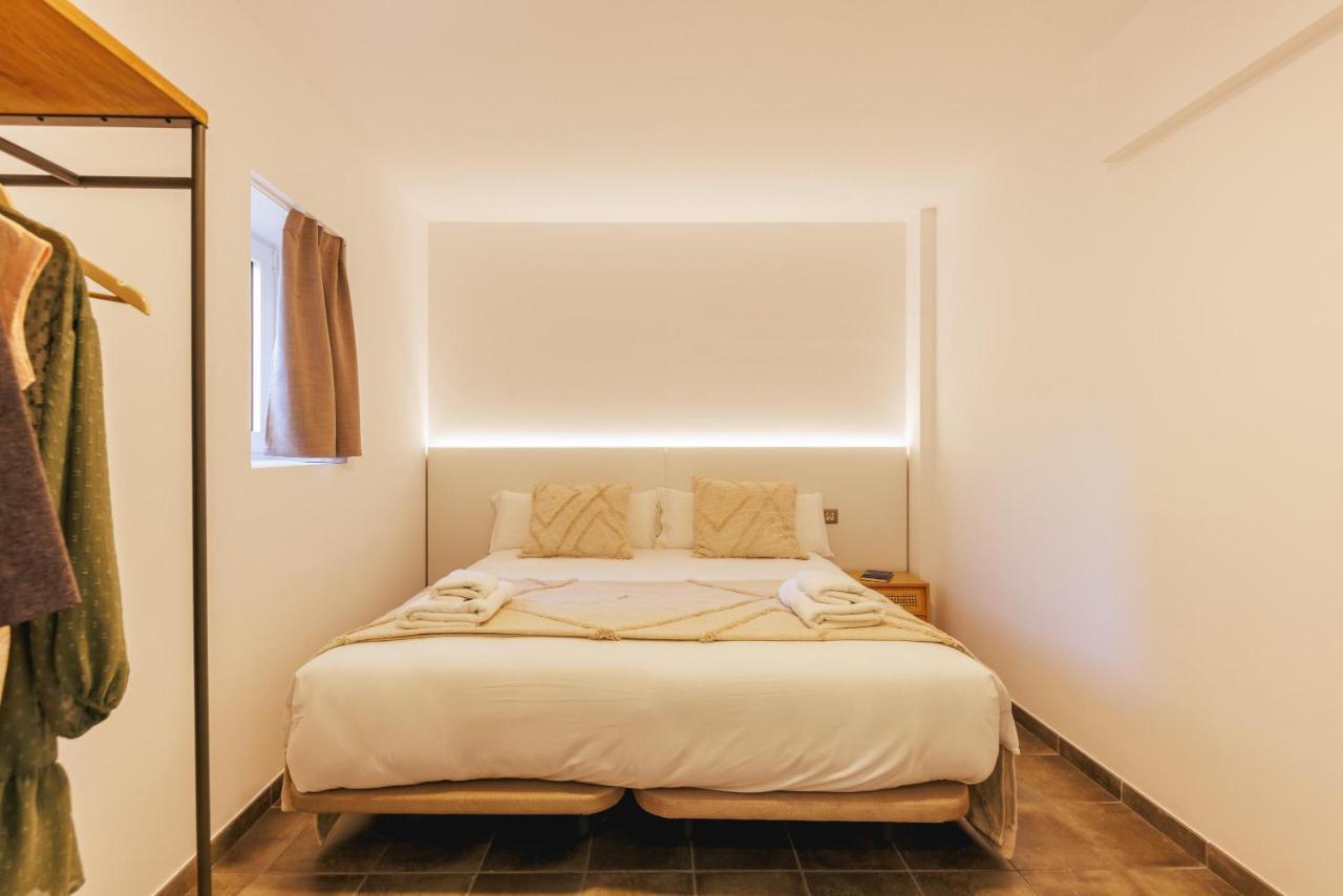 Bravissimo Mercadal Duplex, With 2 Bedrooms ชีโรนา ภายนอก รูปภาพ